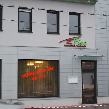 Fine Restaurant & Apartments マラツキ エクステリア 写真