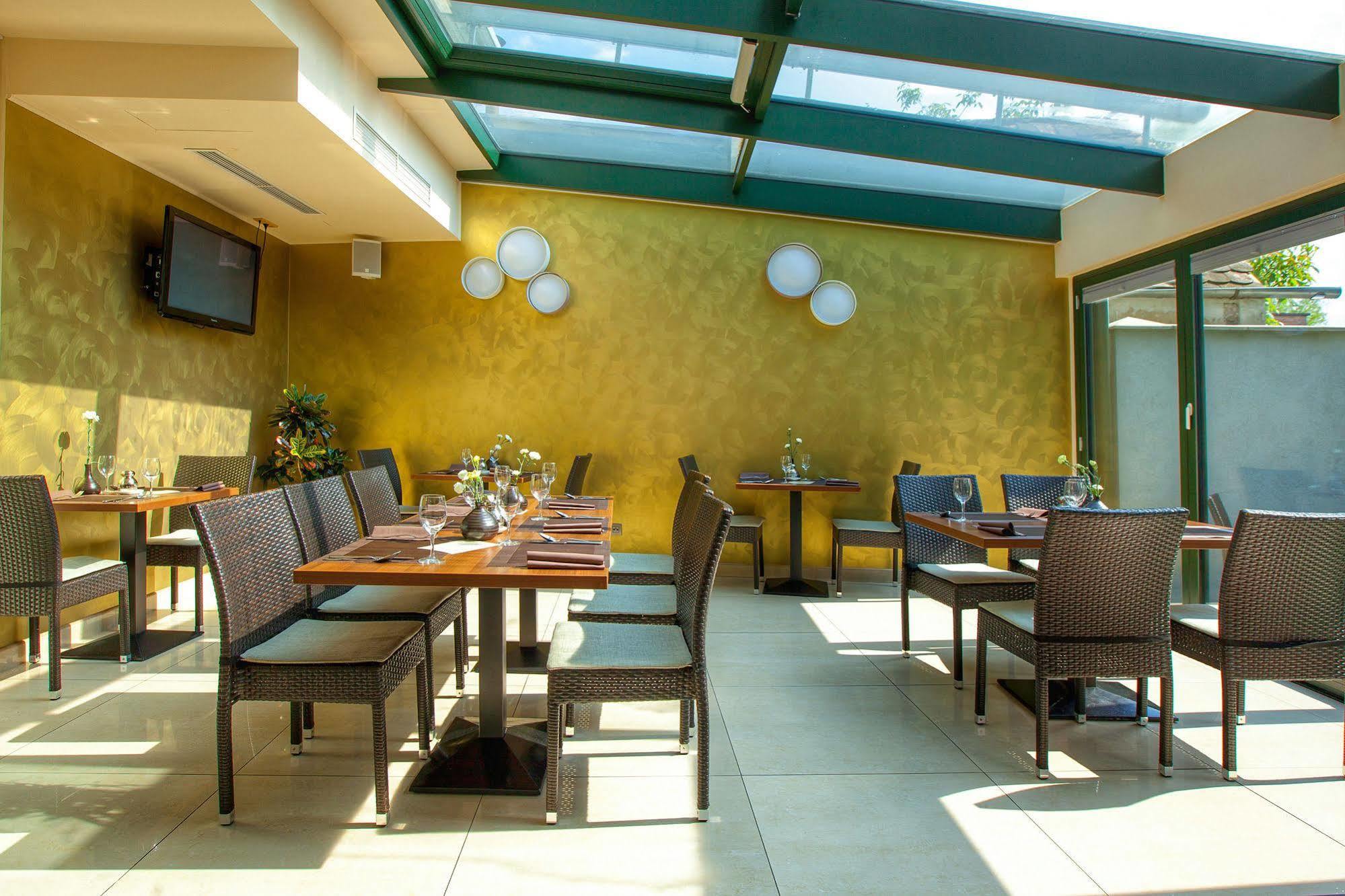 Fine Restaurant & Apartments マラツキ エクステリア 写真